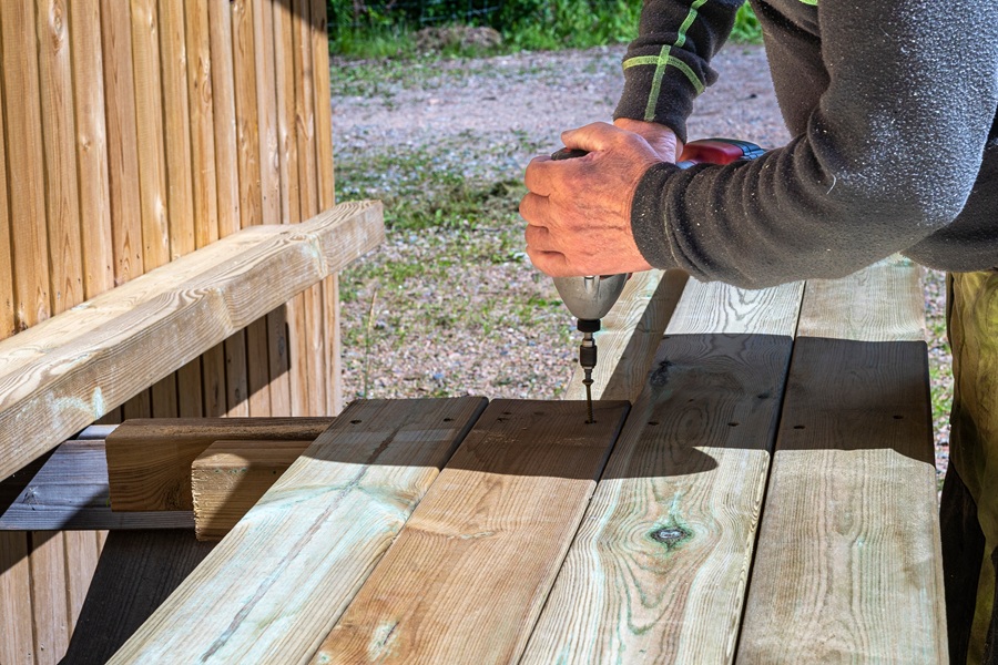 Deck Repairs by D&N Colors Painting Image 2