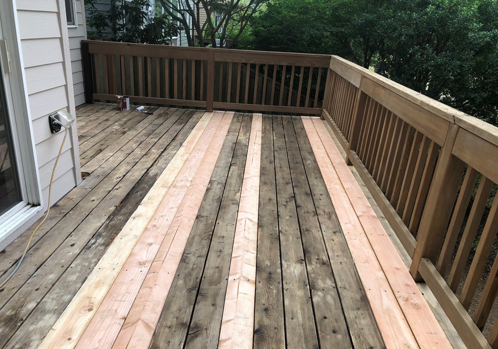 D&N Colors Painting Exterior Stains Before Image